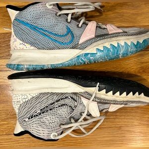 Men’s Nike Kyrie Pale Ivory Court Sneaker.